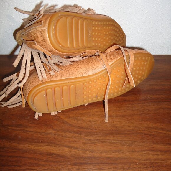 Gorgeous Sz 6 L & B Fringed Moccasins Slip On leather Aztec Boots Shoes - Picture 8 of 13